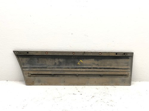 1981-1985 Mercedes 300Sd Driver Left Rear Lower Door Moulding Only 1267300805