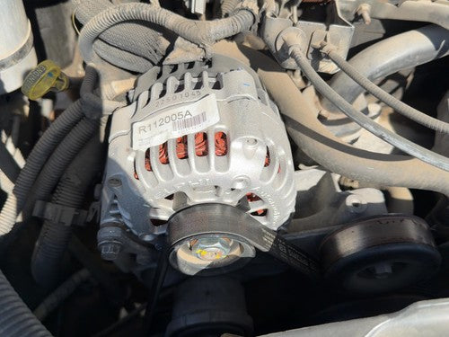 2001-2005 Chevy S10 Blazer Alternator OEM 4.3L 19244795