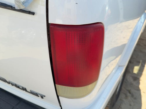 1995-2005 Chevy S10 Blazer Passenger Right Tail Light Brake Lamp Rear OEM
