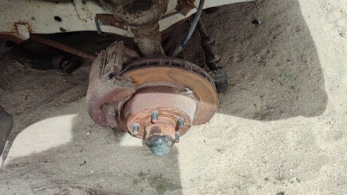 73-80 Van B200 Passenger Right Front Spindle Steering Knuckle With Wheel Hub