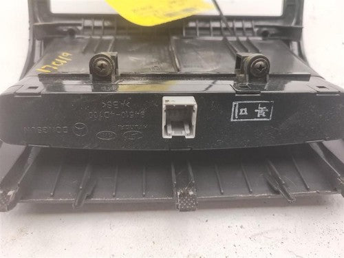 2006-2008 Kia Sedona Radio Trim Surround Bezel With Clock Oem Dash Panel