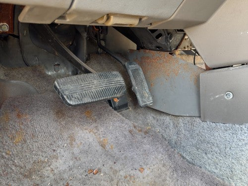 1985-1988 Nissan Maxima Gas Pedal Assembly Oem Accelerator 4Dr Sedan
