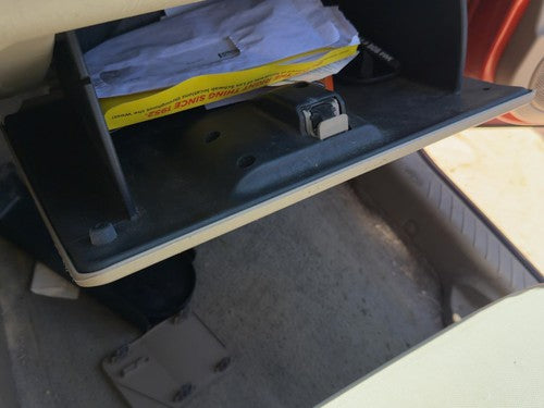 03-07 Ford Escape Glove Box Assembly Complete Door With Latch Oem Pebble Tan Ah