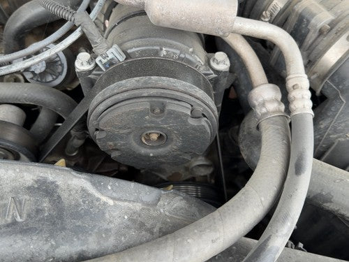 1998 Chevy S10 Blazer Power Steering Pump With Mount Bracket Oem 4.3L