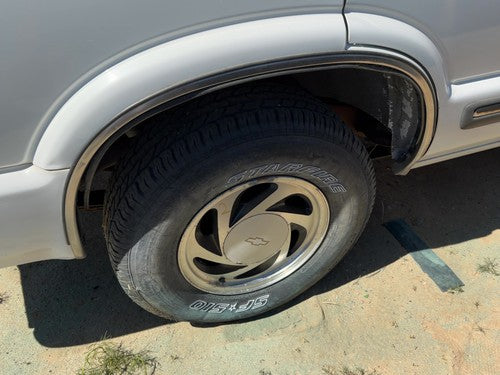 1998-2001 Chevy S10 Blazer Passenger Right Rear Wheel Flare Moulding Oem Back