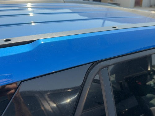 2002-2007 Saturn Vue Redline Passenger Right Upper Roof Molding 22681739