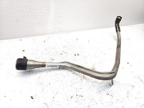 2004-2008 Chevy New Style Malibu Fuel Filler Neck Assembly With Gas Cap Oem