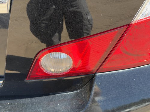 06-07 M35X Passenger Right Inner Tail Light Brake Lamp Oem Rear Lid Mounted