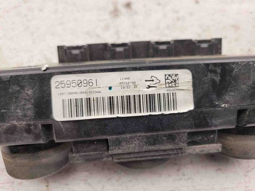 2007-2009 Chevy Equinox Temperature Control Module In Dash Heater Ac Head Unit