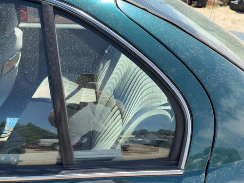 95-01 Chevy Lumina Driver Left Rear Vent Window Back Door Glass With Frame Oem