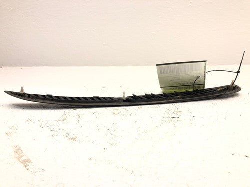 96-04 Nissan Pathfinder Driver Left Rear Quarter Glass Trim Window Moulding Only