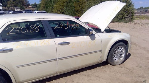 08-09 300 Driver Left Rear Moulding From Door Oem Back Trim Strip White Pwg