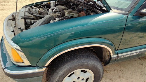 1995-2005 S10 Blazer Driver Left Front Fender Oem Green 12377871