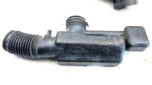 08-09 G8 Complete Air Intake Cleaner Filter Box Housing With Tube Oem 3.6L