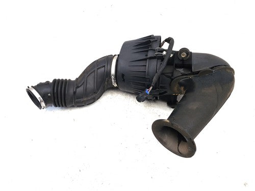 02-04 Mustang Complete Air Intake Cleaner Filter Box Housing With Tube Oem 3.8L