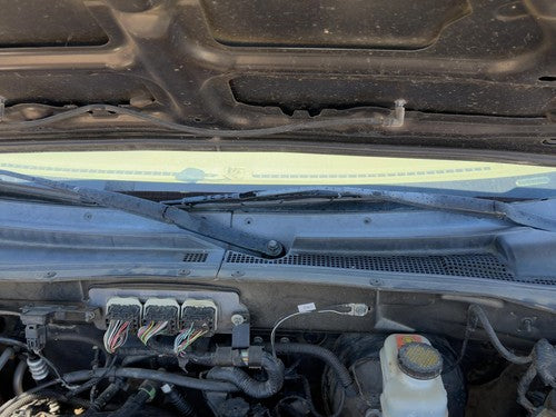 2005-2007 Ford Escape Windshield Wiper Cowl Vent Trim Panel Oem Cover