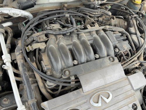 2000-2001 Infiniti I30 Complete Fuel Rail With Injectors Set Loaded Oem 3.0L