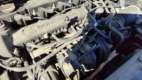 2004 05 Mazda 3 Complete Fuel Rail With Injectors Set With Wiring Harness 2.3L