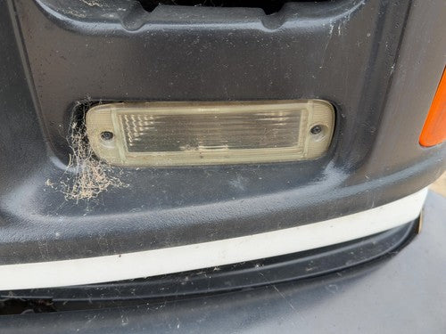 96-02 Express Van 2500 Driver Left Front Turn Signal Light Lamp Lower Mounted