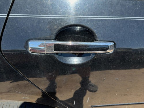 06-10 M35X Passenger Right Rear Outside Door Handle Back Painted Center Black Ob