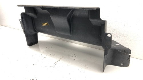 2001 Pontiac Grand Am 3.4L Ram Air Front Center Air Guide 22616634 Baffle Oem