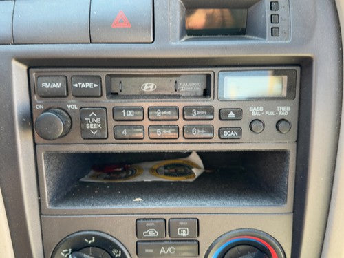 2001-2006 Hyundai Elantra Stock Radio Oem Factory Stereo Cd Player 961412D100Ax
