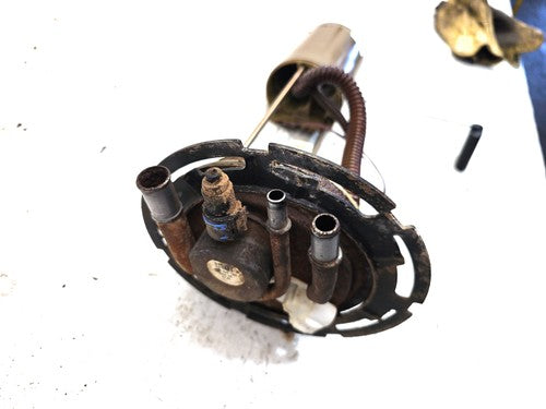 2004-2007 Chevy Silverado 2500 Complete Sending Unit Diesel Level Oem 19152169