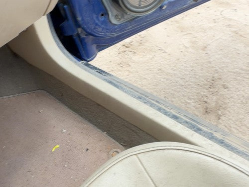 1998-2010 Vw Beetle Convertible Passenger Right Lower Kick Trim Panel Oem Tan