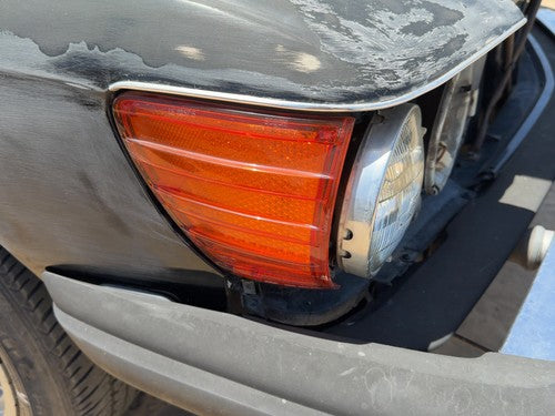 72-80 450Sl 107 Passenger Right Front Turn Signal Light Lamp Oem Fender Mounted