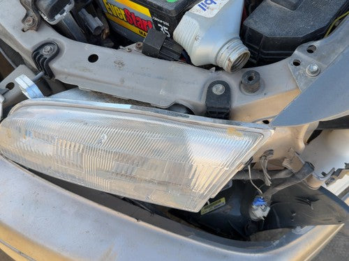 1997-2001 Toyota Camry Driver Left Head Light Front Lamp OEM 81150AA010