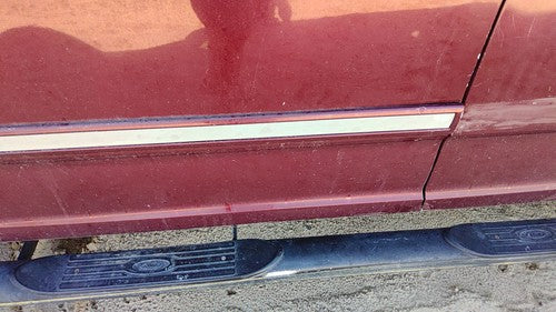 97-02 Ford Expedition Driver Left Front Moulding From Door Trim Strip Maroon Jl