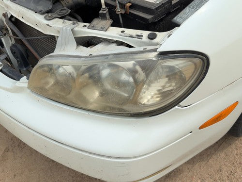 2000-2001 Infiniti I30 Driver Left Head Light Oem Front Lamp Halogen 260603Y325