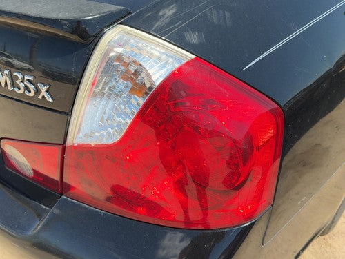06-07 M35X Passenger Right Outer Tail Light Brake Lamp Oem Rear Quarter Panel