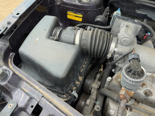 05-09 Equinox Complete Air Intake Cleaner Filter Box Housing With Tube Oem 3.4L