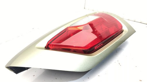 2010-2013 Kia Soul Driver Left Tail Light Brake Lamp Oem Rear With Trim Alien I7