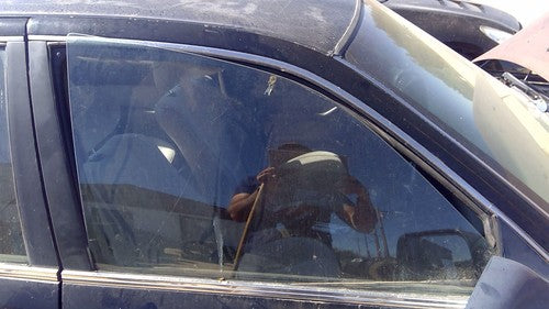 1992-1996 Toyota Camry Passenger Right Front Side Window Door Glass Oem