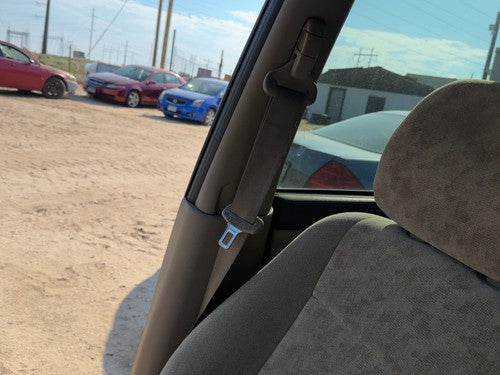 2003-2006 Kia Sorento Passenger Right B-Pillar Trim Panel Oem