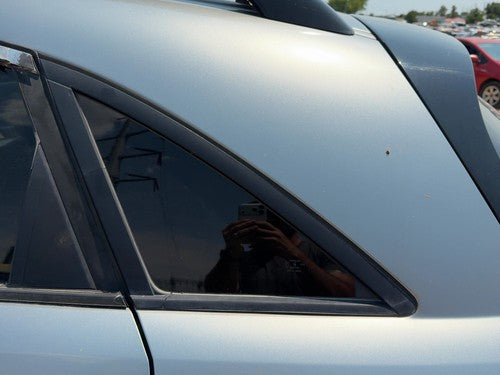 2003-2005 Infinity Fx45 Driver Left Rear Quarter Glass Back Side Window Oem