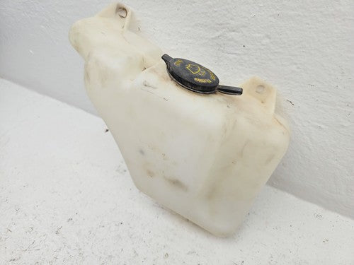 90-97 Town Car Windshield Washer Fluid Reservoir With Pump Oem Wiper Tank
