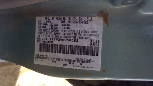 1997-2000 Ford Escort Upper Intake Manifold Assembly Plenum 2.0L Throttle Valve