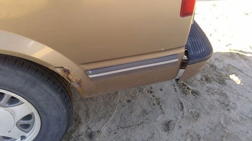 1995-2005 Chevy Astro Driver Left Rear Moulding On Quarter Panel Oem Brown
