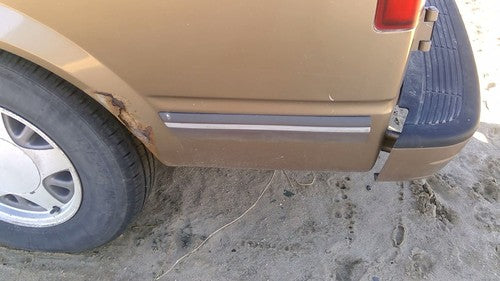 1995-2005 Chevy Astro Driver Left Rear Moulding On Quarter Panel Oem Brown