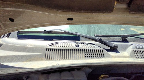 2002-2005 Jeep Liberty Passenger Right Windshield Wiper Arm Oem Blade Lever