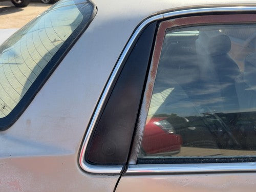 1993-1996 Buick Century Passenger Right Rear Moulding On Quarter Panel Oem