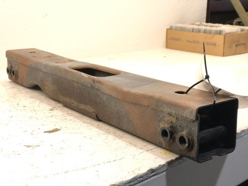 2005 Gmc Sierra 1500 Transmission Crossmember Mount Bracket Oem Automatic 4X4 At