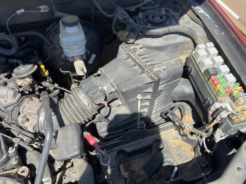 05-07 Escape Complete Air Intake Cleaner Filter Box Housing With Tube Oem 3.0L