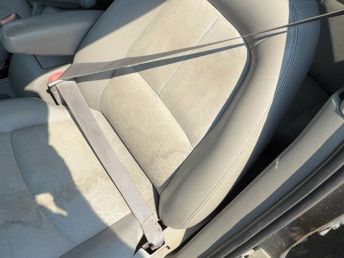 05 Vue Redline Driver Left Front Seat Belt Retractor Oem Shoulder Gray 17D