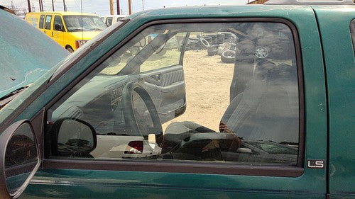 1995-2005 S10 Blazer Driver Left Front Side Window Door Glass Oem 15761466