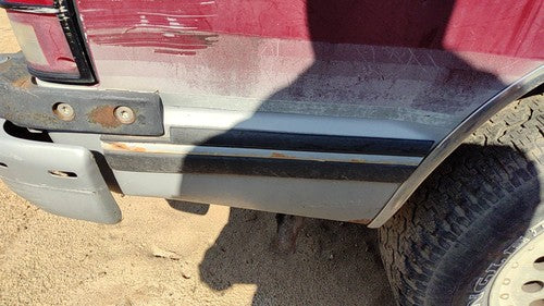 1991-1994 S10 Blazer Passenger Right Rear Moulding On Quarter Panel Oem