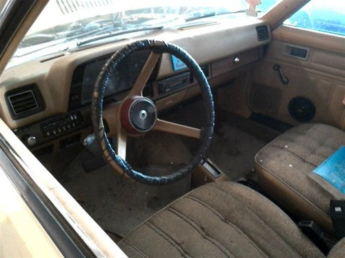 1981 Dodge Omni Horn Button Steering Wheel Center Pad Oem
